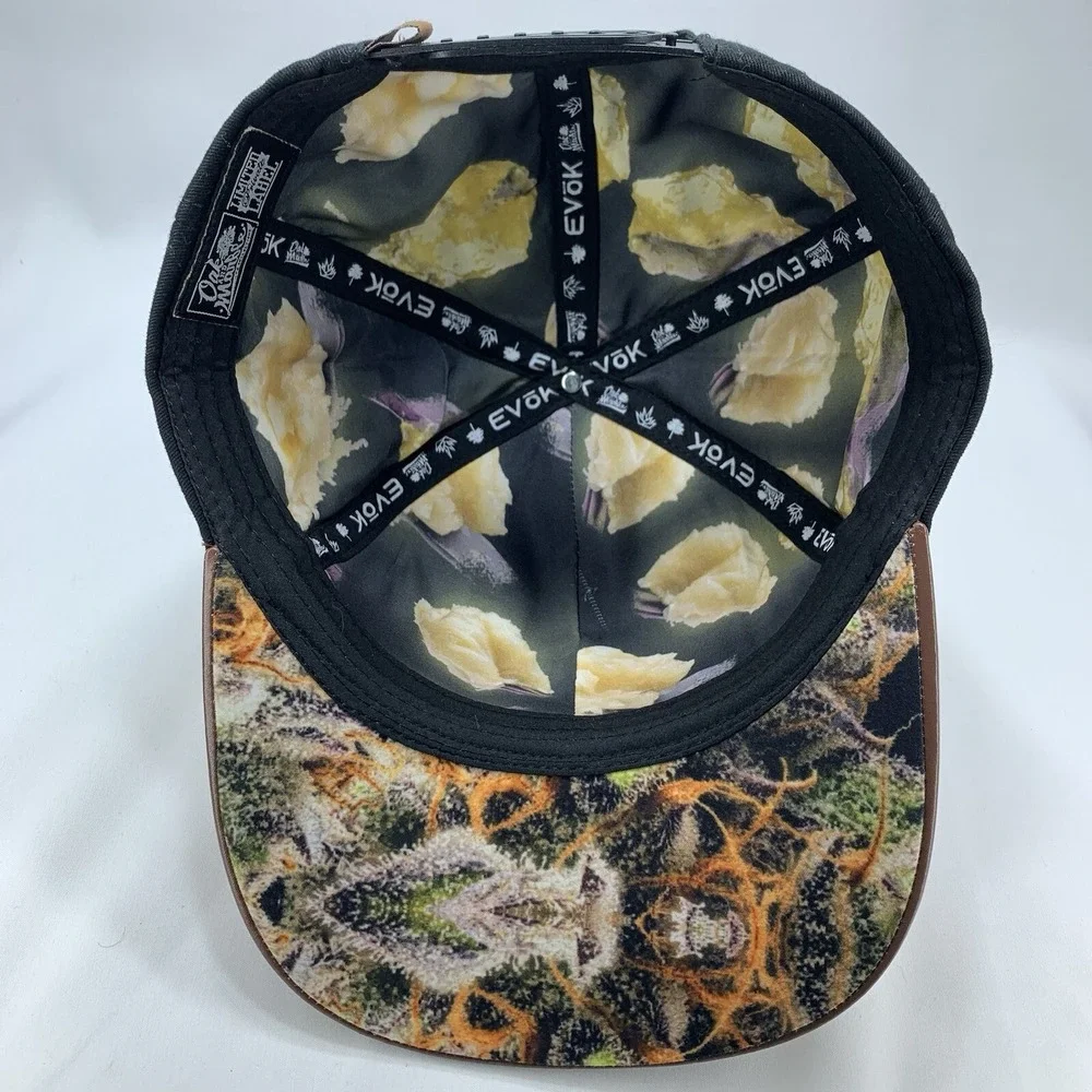 Oak and Marble evok cannabis